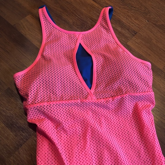 LJ Tank Top w/ sports bra. Medium. Great condition - Picture 2 of 8